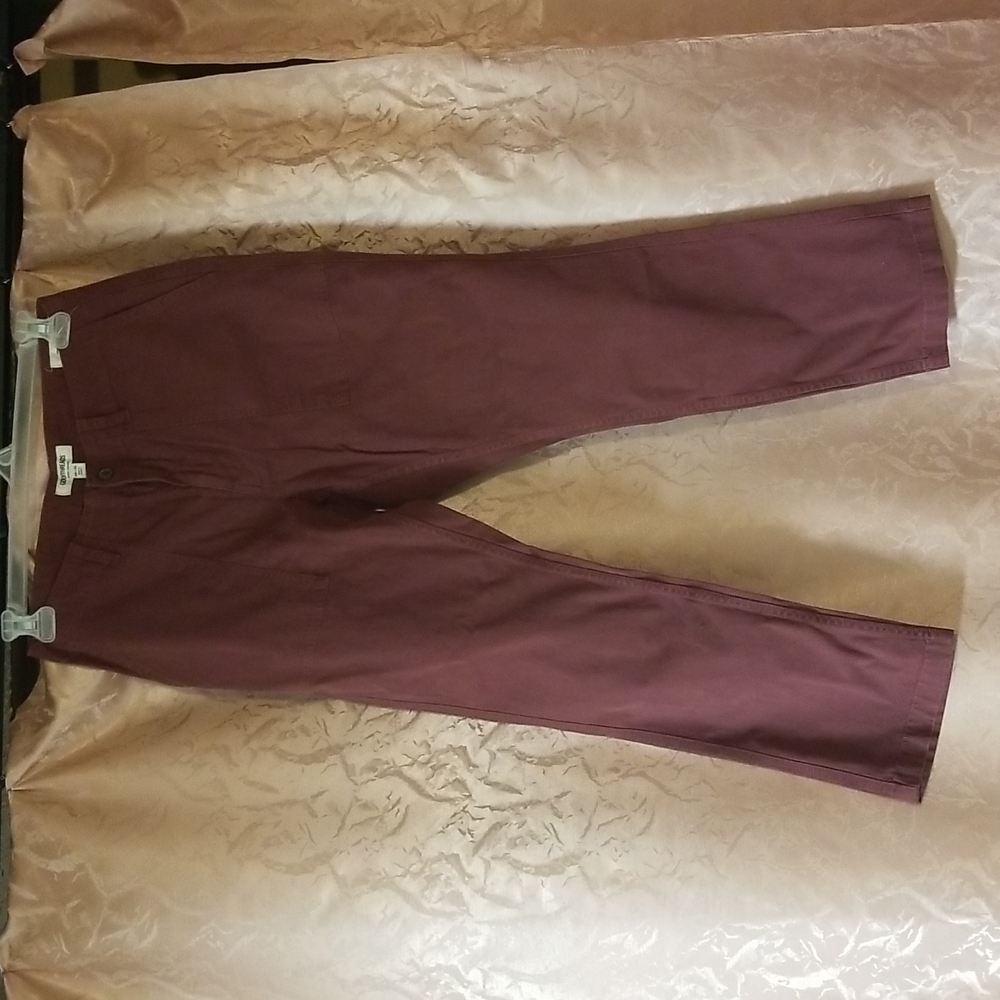 Good Threads  Athletic size 30W X 28L